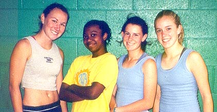 Girls4x400Record2001.jpg (18124 bytes)